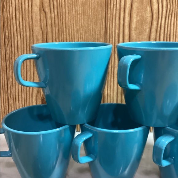 Vintage Melamine Vibrant Blue Dinnerware Set Bowls Dessert Plates ,Mugs - Picture 2 of 9